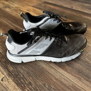 Danner trail 2650 men's sneakers hiking shoes size 13 gray black outdoors